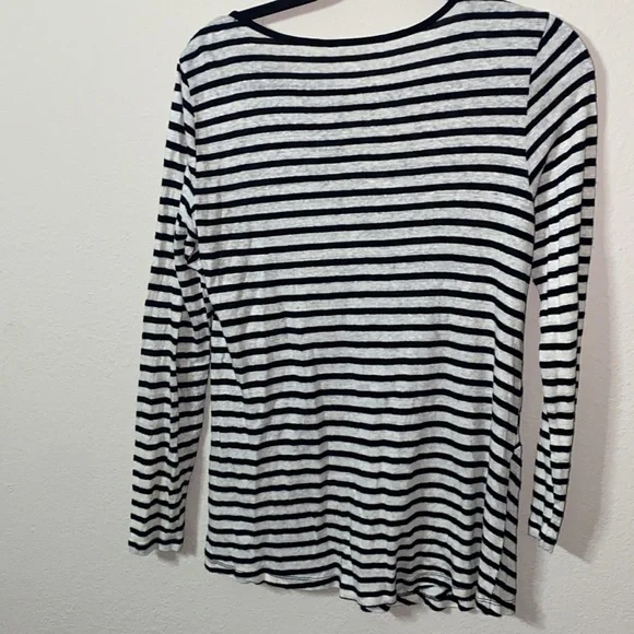 🛍️Soft Surroundings Striped fun Black and White patterned Women's Top! - Picture 8 of 8
